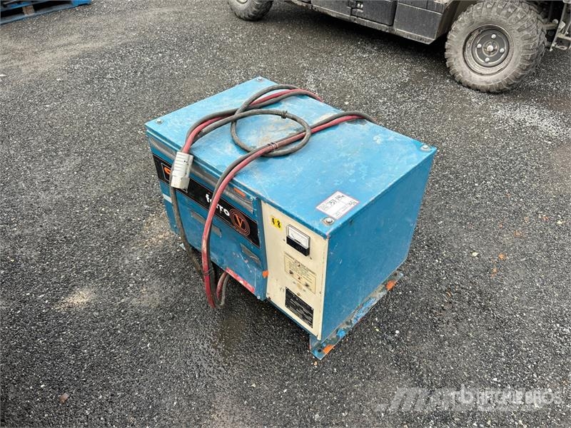 C&D FR24H/K750A Battery Charger Laadijad