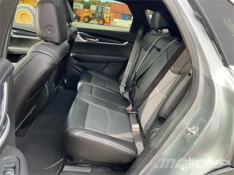 Cadillac XT5 2WD SUV Automašīnas