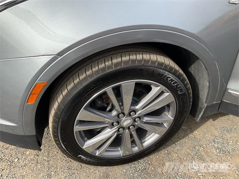 Cadillac XT5 SUV 자동차
