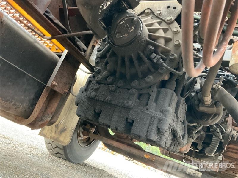 Capacity TJ5000 4x2 Spotter Truck Tratores de terminal