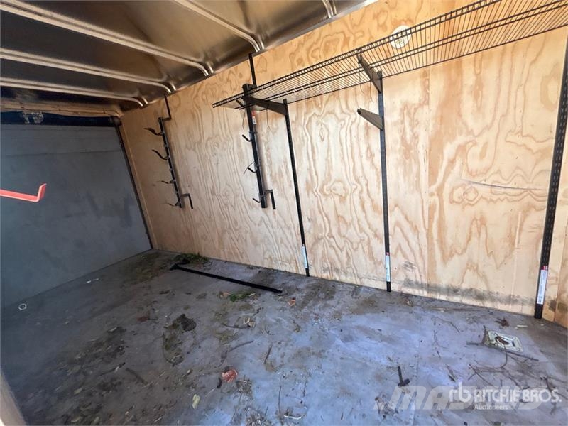 Car Mate Trailers 14 ft T/A Enclosed Trailer Reboques de caixa fechada