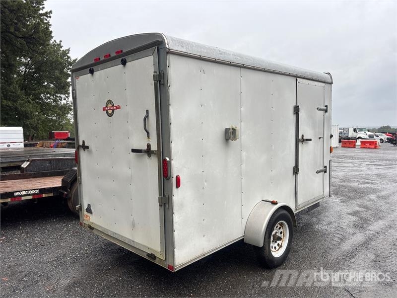 Carry-On 12 ft S/A Enclosed Trailer Прицепы-фургоны