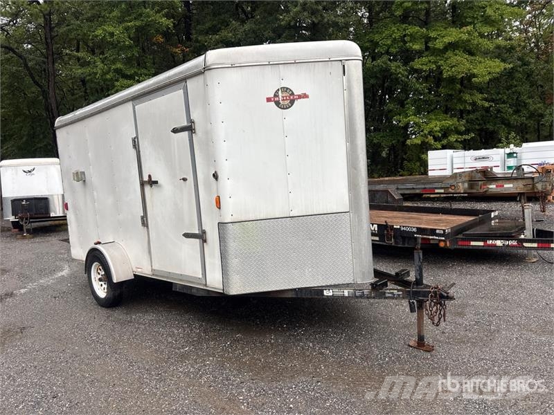 Carry-On 12 ft S/A Enclosed Trailer Прицепы-фургоны