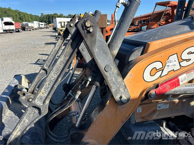 CASE 4x4 Backhoe Loader (Inoperable) Graaf-laadcombinaties