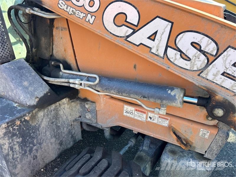 CASE 4x4 Backhoe Loader (Inoperable) Graaf-laadcombinaties
