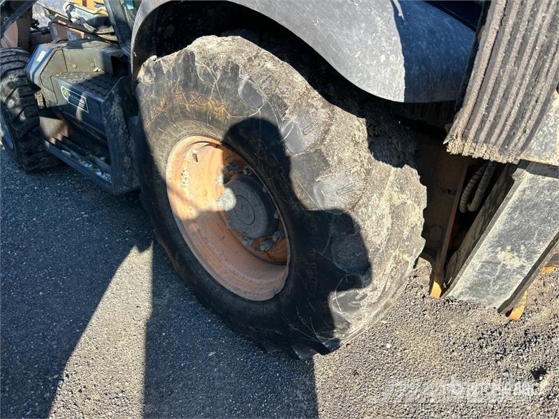 CASE 4x4 Backhoe Loader (Inoperable) Graaf-laadcombinaties