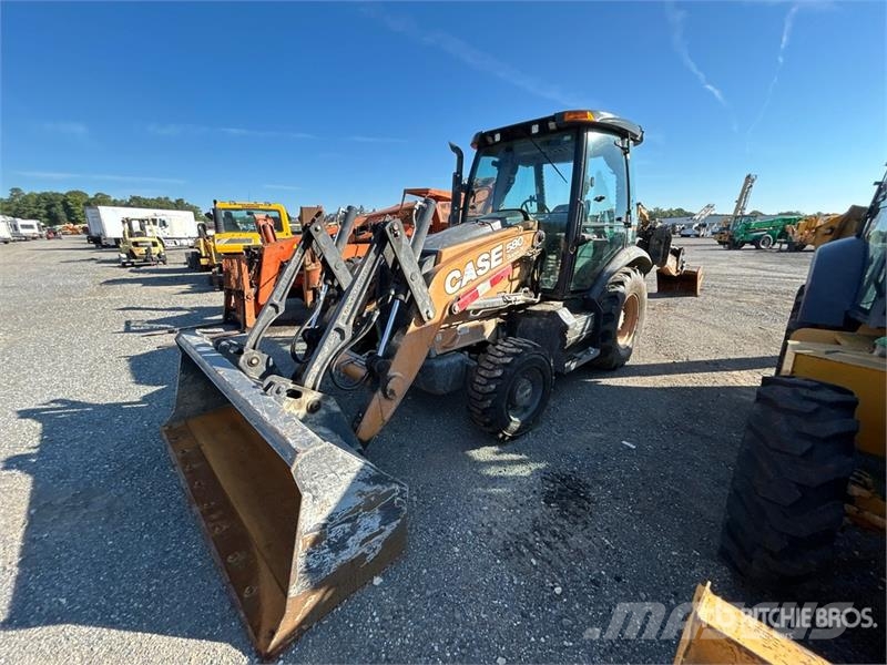 CASE 4x4 Backhoe Loader (Inoperable) Graaf-laadcombinaties