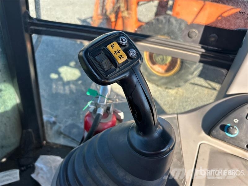 CASE 4x4 Backhoe Loader (Inoperable) Graaf-laadcombinaties