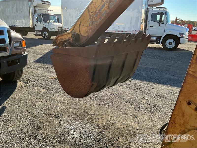 CASE 580L Series 2 Backhoe Loader لوادر ذات جرافات عكسية