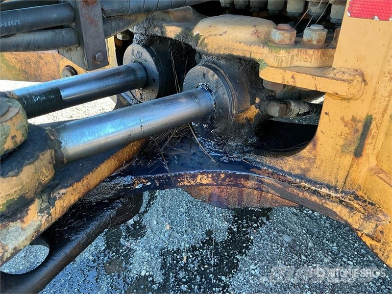 CASE 580L Series 2 Backhoe Loader لوادر ذات جرافات عكسية