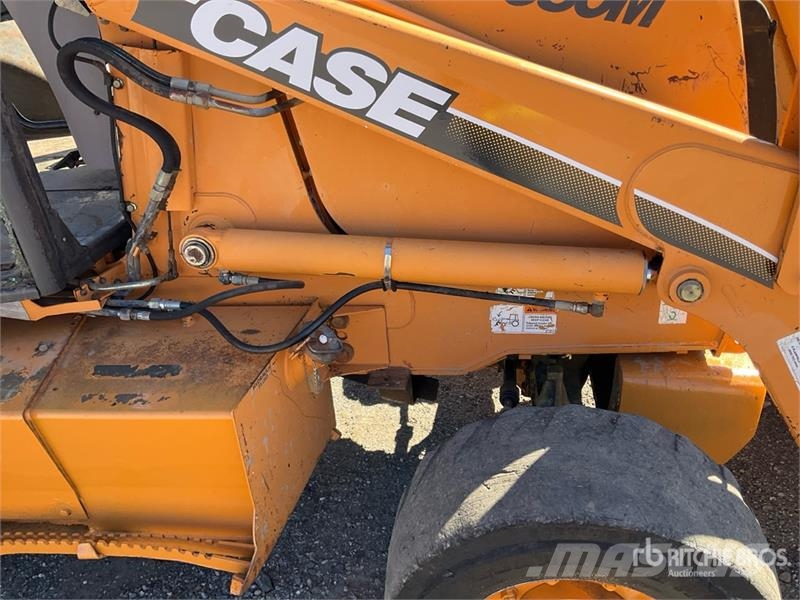 CASE 580M لوادر ذات جرافات عكسية