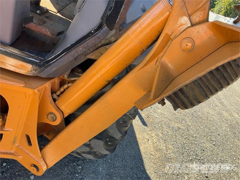 CASE 580M Baggerlader
