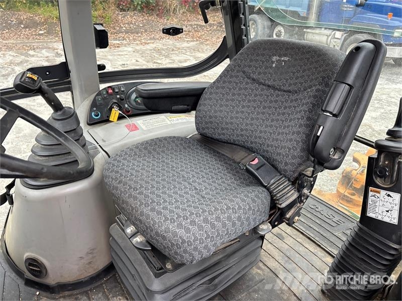CASE 590SN 4x4 Backhoe Loader TLB's
