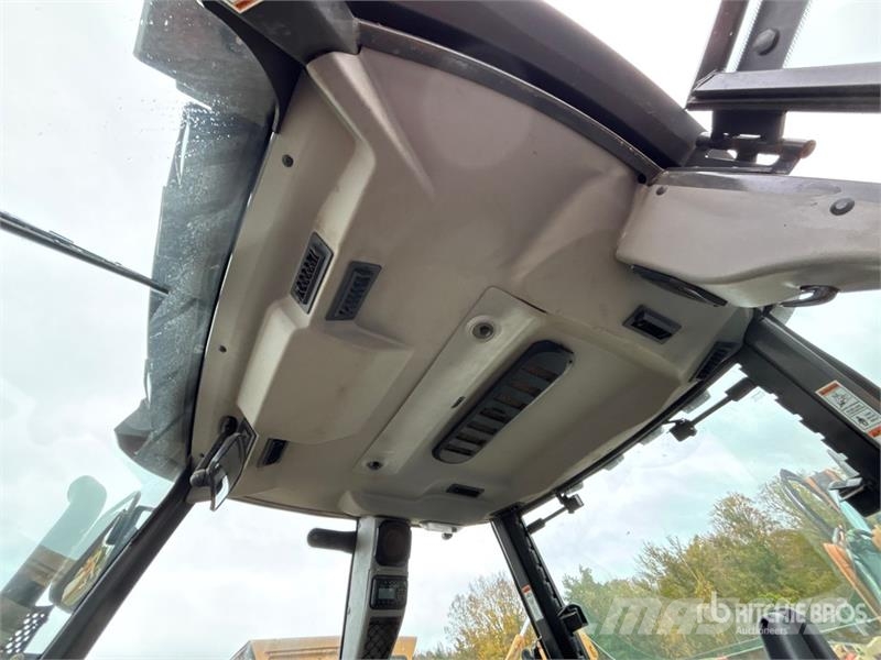 CASE 590SN 4x4 Backhoe Loader TLB's