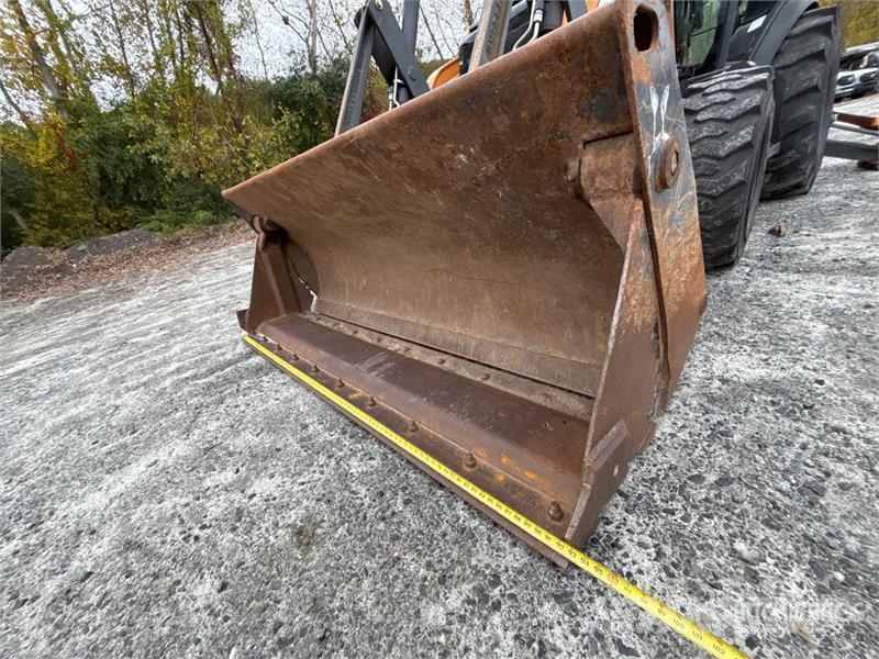 CASE 590SN 4x4 Backhoe Loader TLB's