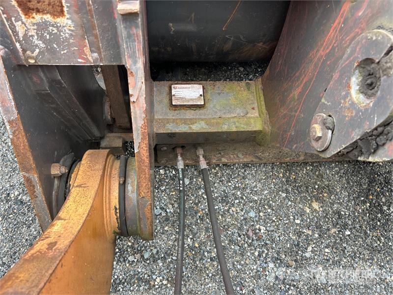 CASE 821G Wielladers