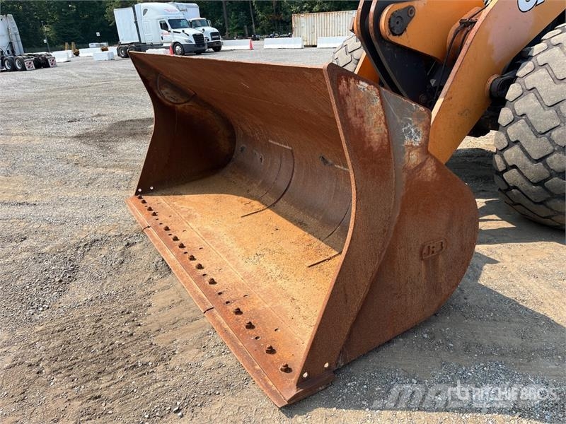 CASE 821G Wielladers