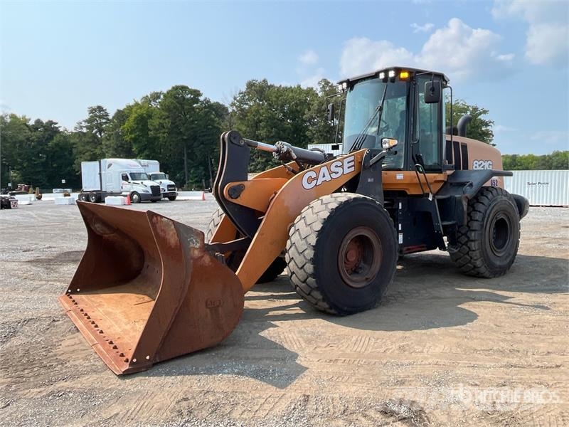 CASE 821G Wielladers