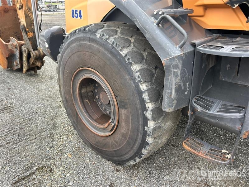 CASE 821G Wielladers