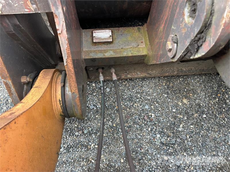 CASE 821G Wielladers