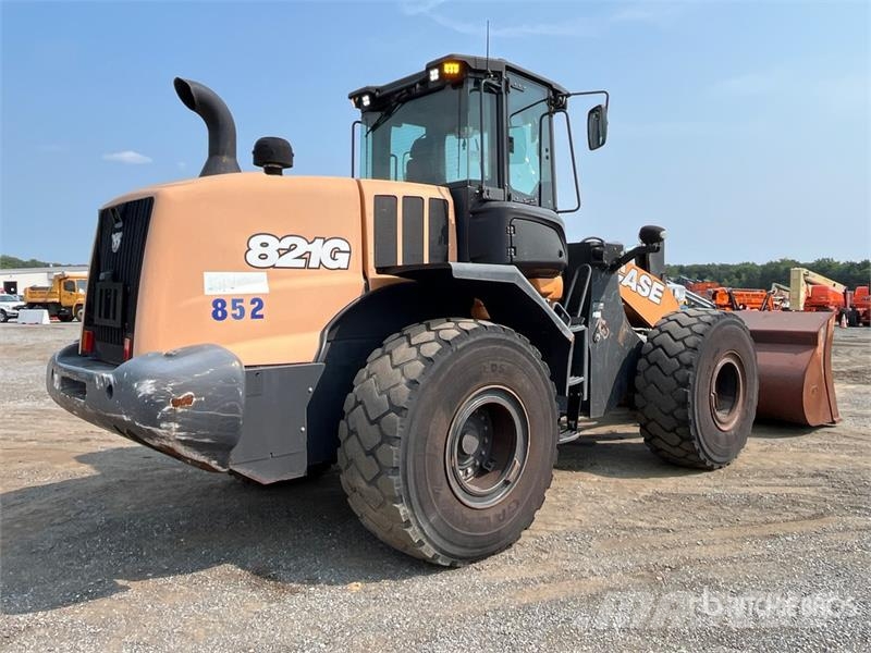 CASE 821G Wielladers