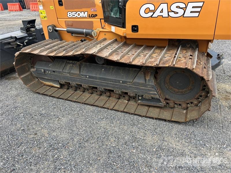 CASE 850M LGP بلدوزرات مجنزرة