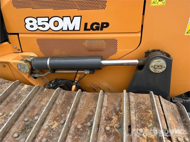 CASE 850M LGP بلدوزرات مجنزرة
