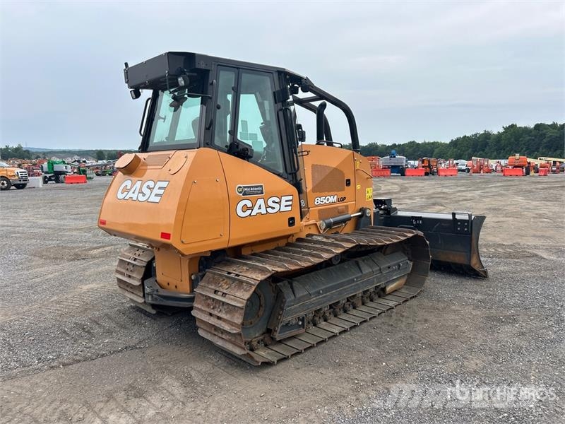 CASE 850M LGP بلدوزرات مجنزرة