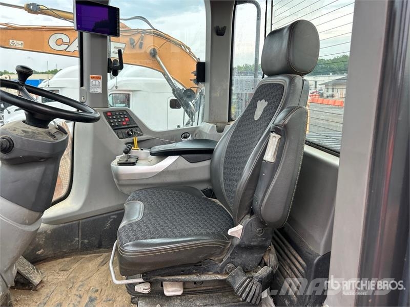 CASE 921G Wheel Loader Колесни товарачи
