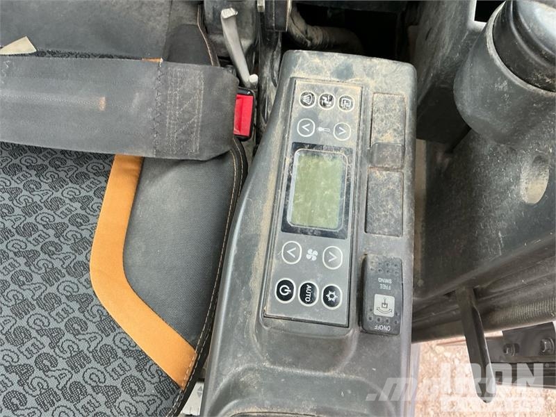 CASE CX145D SR Tracked Excavator Gravemaskiner på larvebånd