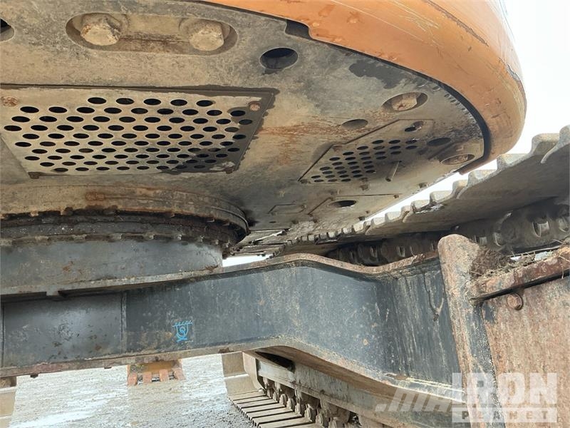 CASE CX145D SR Tracked Excavator Gravemaskiner på larvebånd