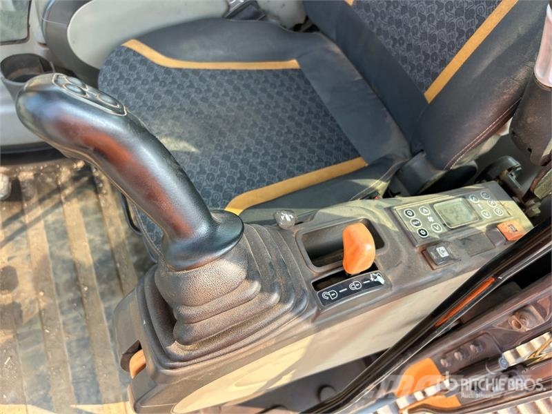 CASE CX250D Tracked Excavator Excavadoras sobre orugas