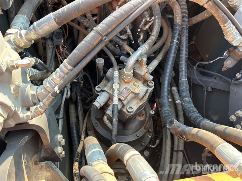 CASE CX250D Tracked Excavator Excavadoras sobre orugas