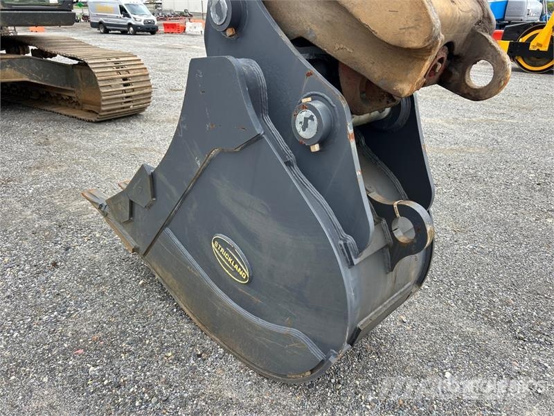 CASE CX300D Tracked Excavator Bagri goseničarji
