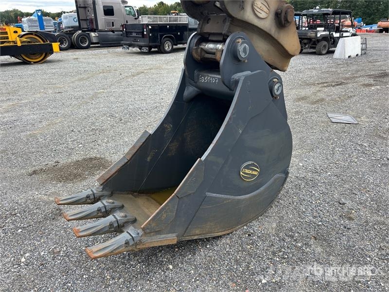 CASE CX300D Tracked Excavator Bagri goseničarji