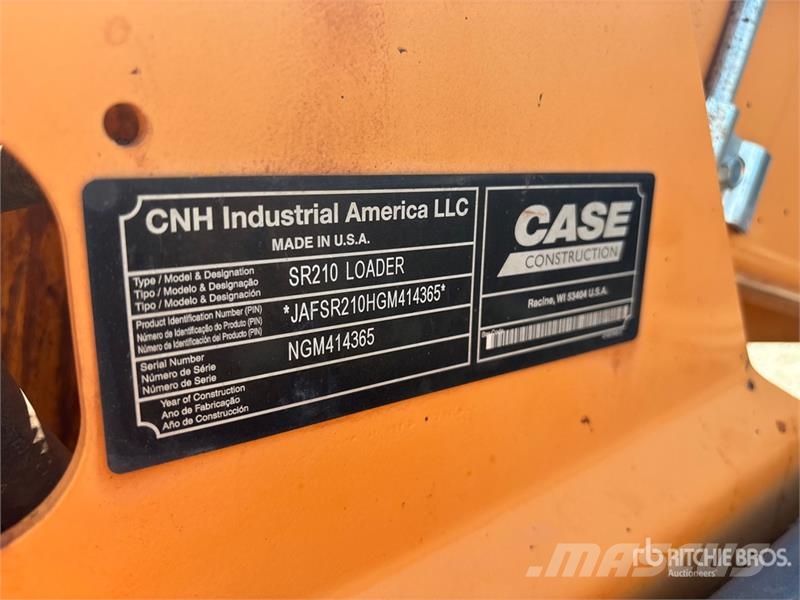 CASE SR210 Мини товарачи