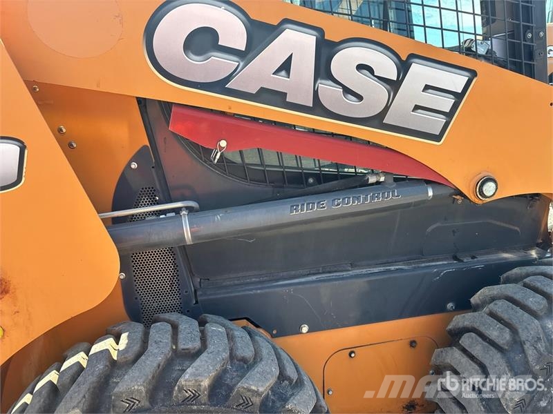 CASE SR210 Мини товарачи