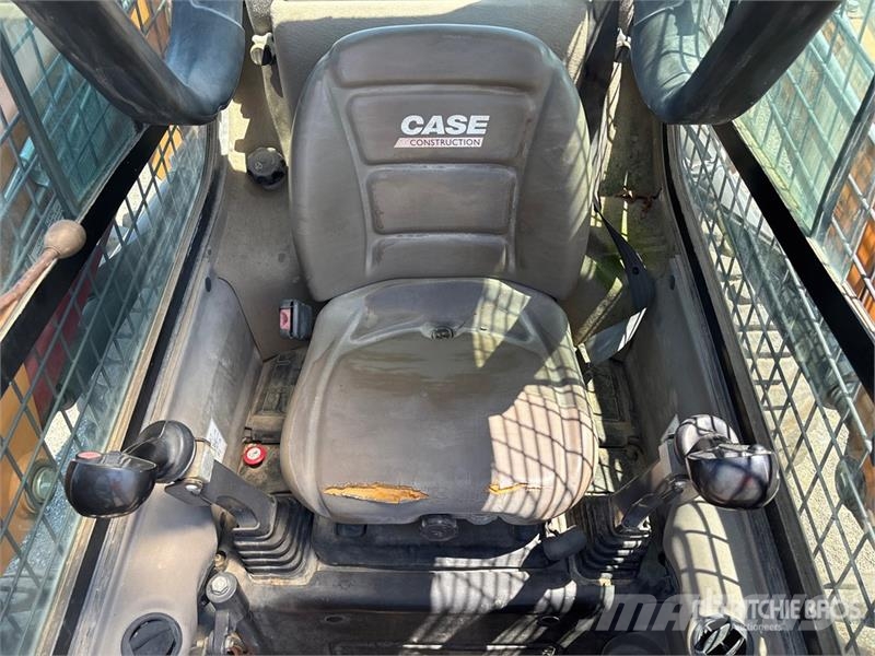 CASE SR210 Мини товарачи