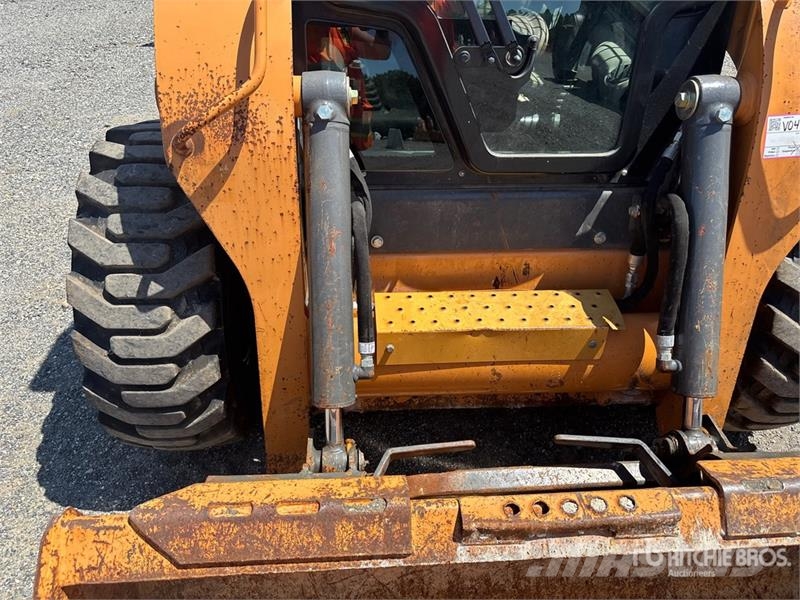 CASE SR210 Мини товарачи