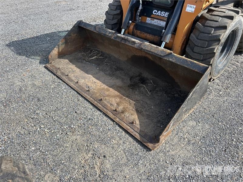 CASE SV340B High Flow Skid Steer Loader Kompaktlaadurid