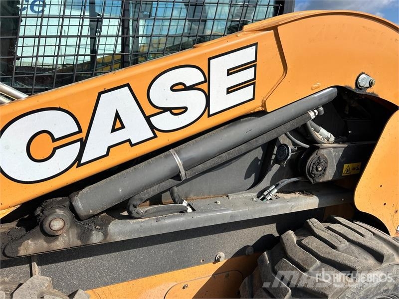 CASE SV340B High Flow Skid Steer Loader Kompaktlaadurid
