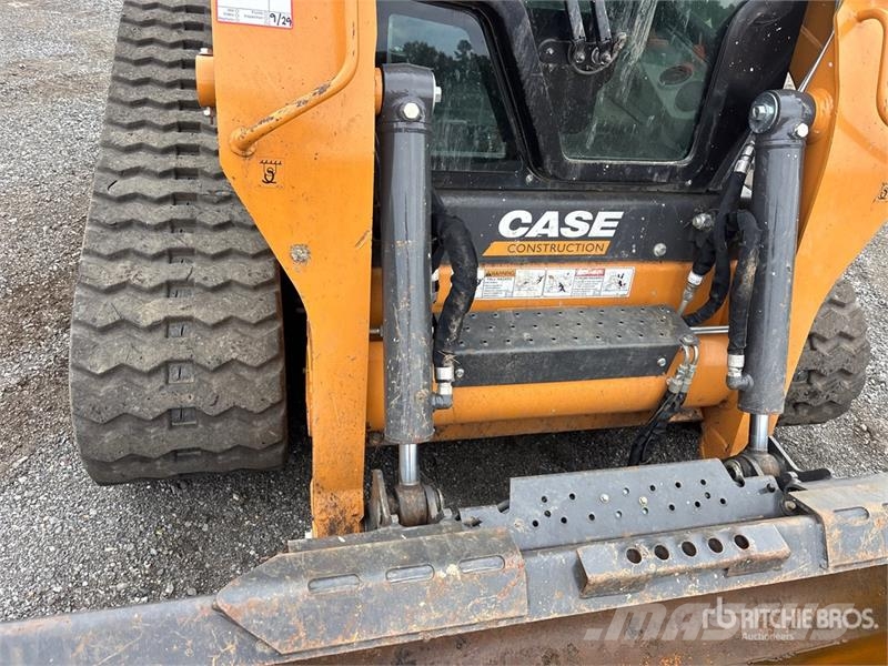CASE TR310B スキッドステアローダー