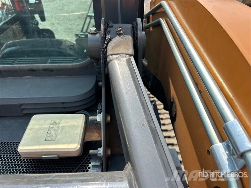 CASE TV370B Мини товарачи
