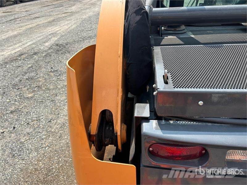 CASE TV370B Мини товарачи
