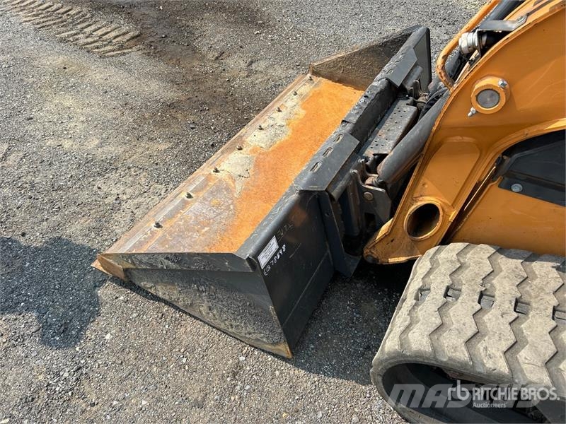 CASE TV370B Мини товарачи

