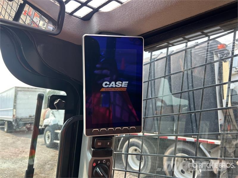 CASE TV370B Мини товарачи
