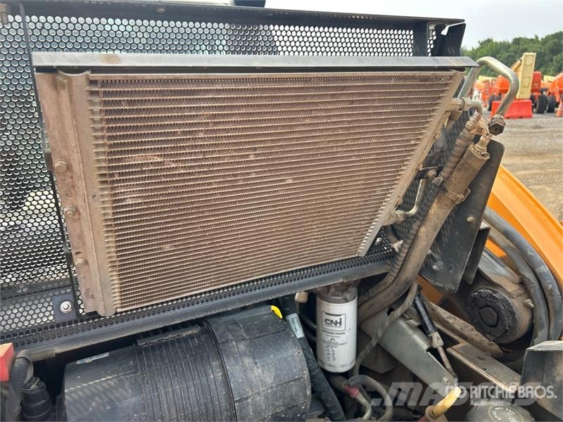 CASE TV450B Мини товарачи
