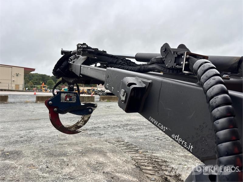 Cast Genesis 25 Telescopic Mini Wheel Loader Wheel loaders
