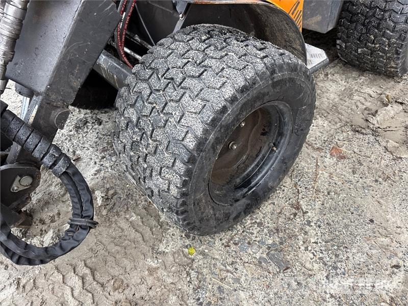 Cast Genesis 25 Telescopic Mini Wheel Loader Wheel loaders