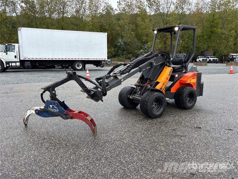 Cast Genesis 25 Telescopic Mini Wheel Loader Wheel loaders